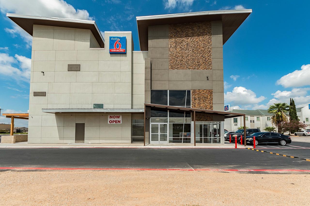 6 New Braunfels, Tx 2* New Braunfels