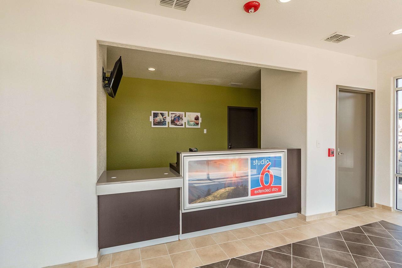 6 New Braunfels, Tx Hotel