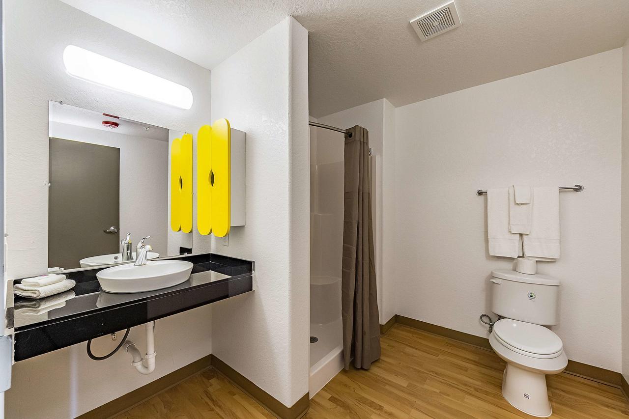 6 New Braunfels, Tx Hotel