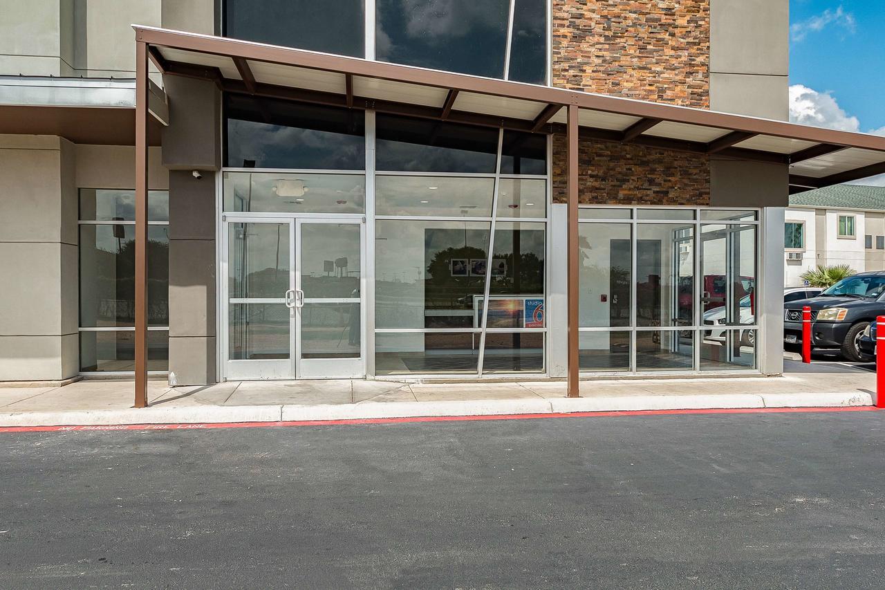 6 New Braunfels, Tx Hotel 2*